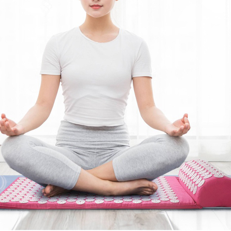 ネイルマット 指圧シャクティマット 針付きマッサージパッド  - Yoga Fitness Mat のレビューと価格